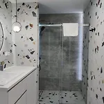 Westin House 312 Διαμέρισμα